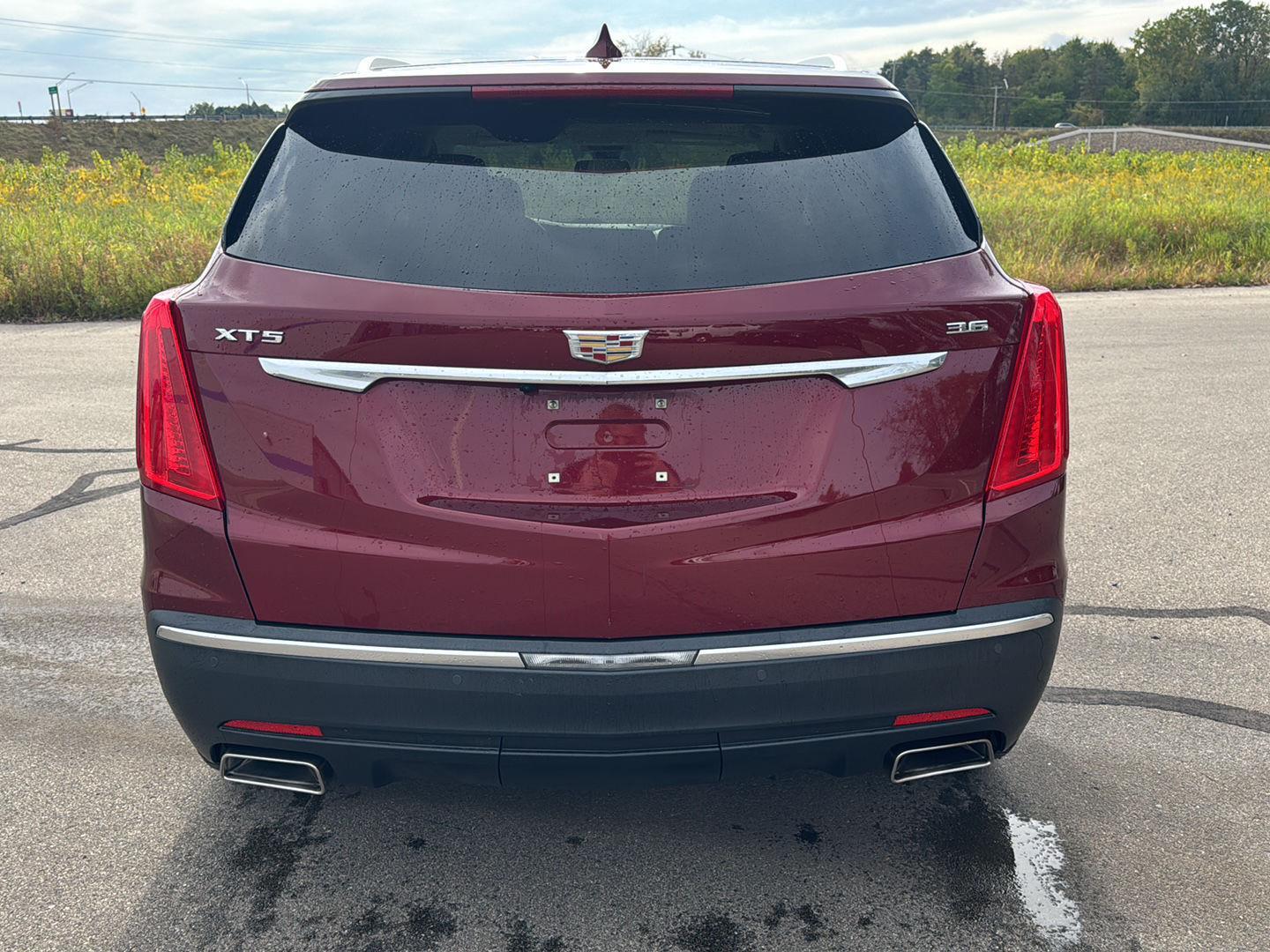 2017 Cadillac XT5 Luxury photo 3