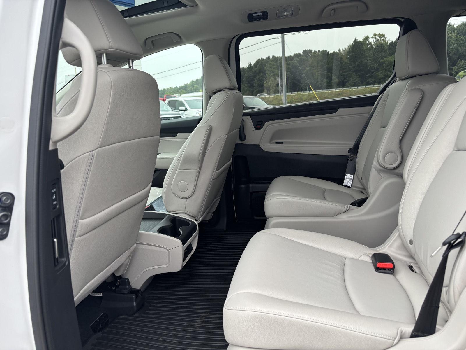 2026 Honda Odyssey EX-L - Photo 17