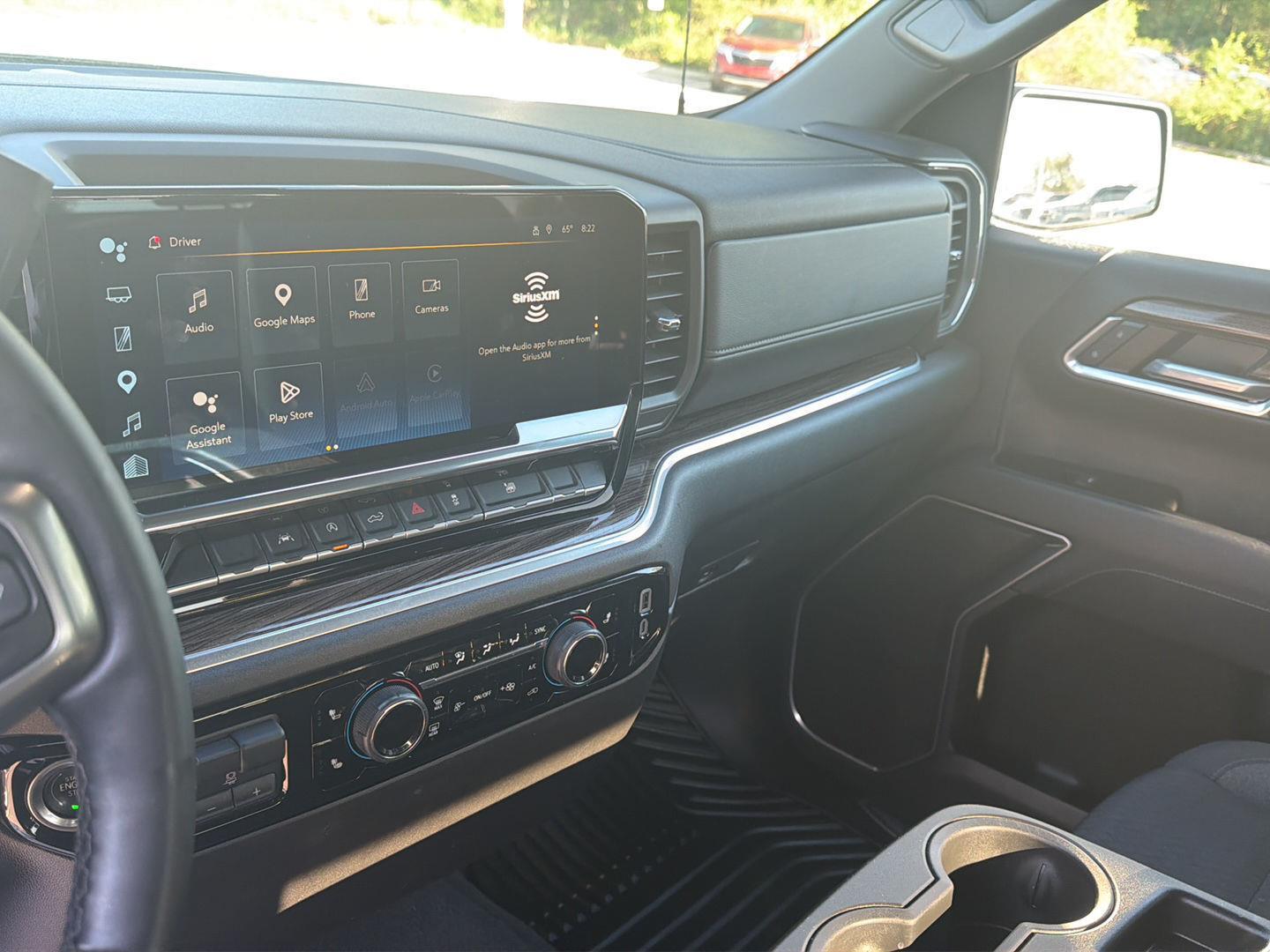 2025 Chevrolet Silverado 1500 LT - Photo 14