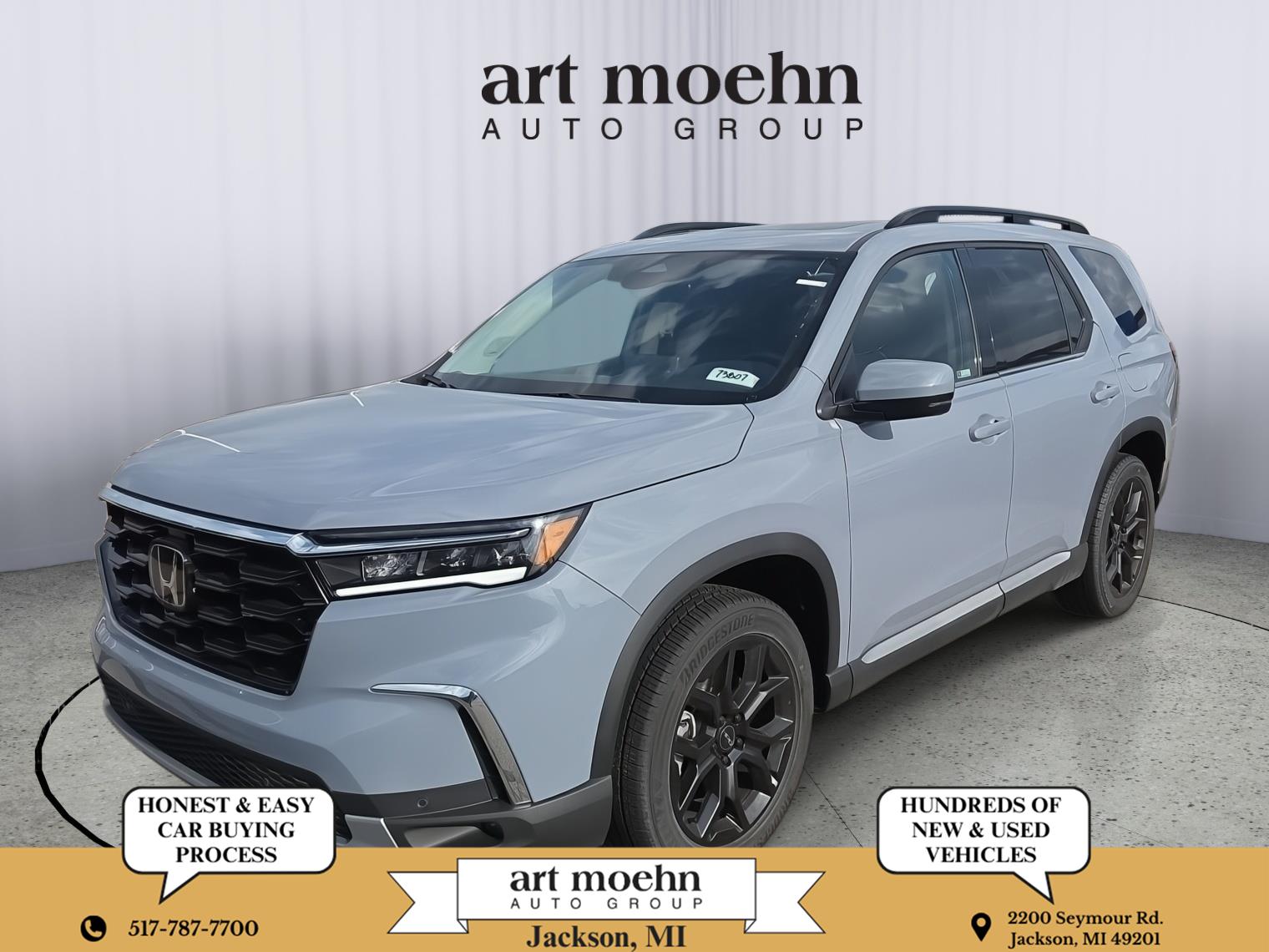 2025 Honda Pilot Touring AWD's photo