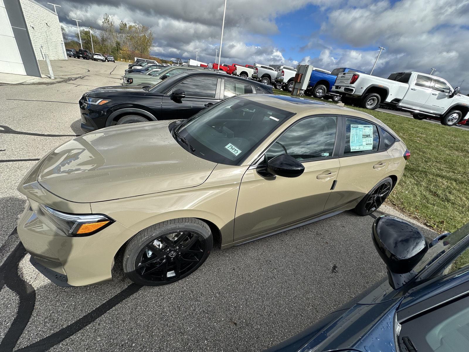 2026 Honda Civic Hybrid Sport Hatchback photo 2