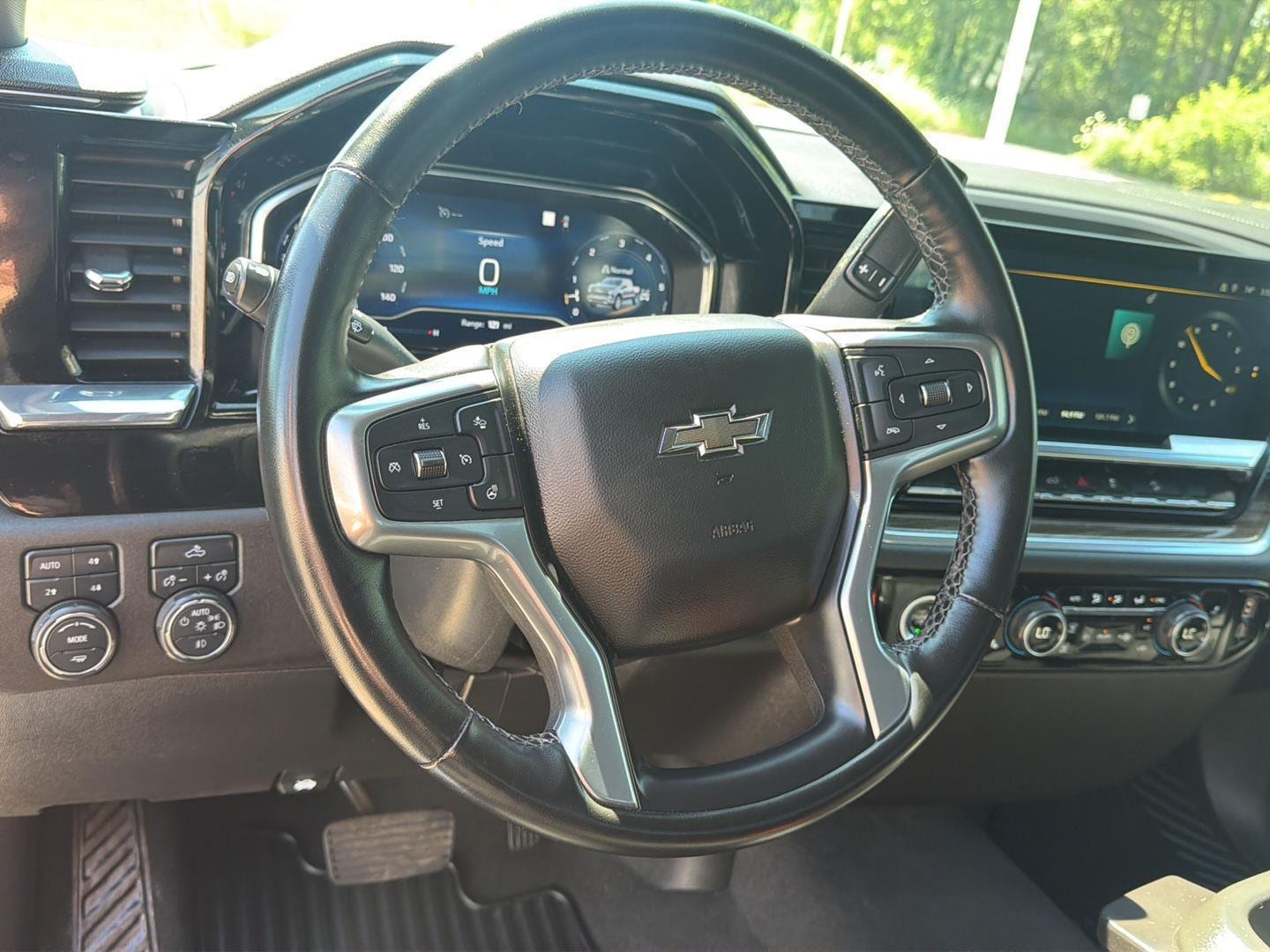 2023 Chevrolet Silverado 1500 RST - Photo 16
