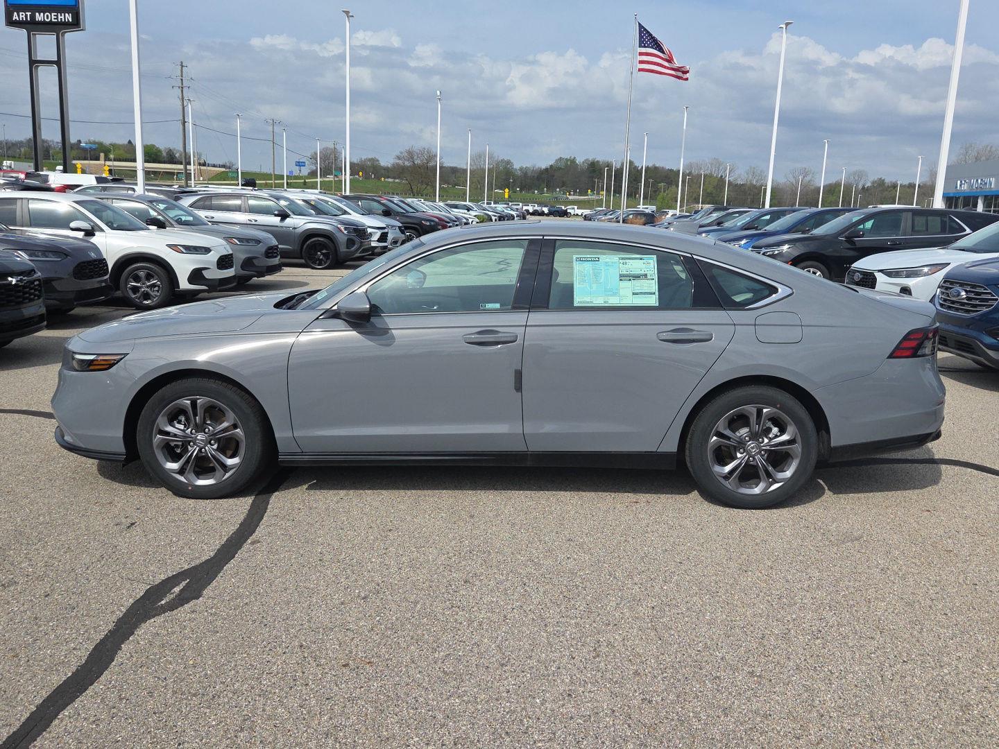2025 Honda Accord Hybrid EX-L - Photo 2
