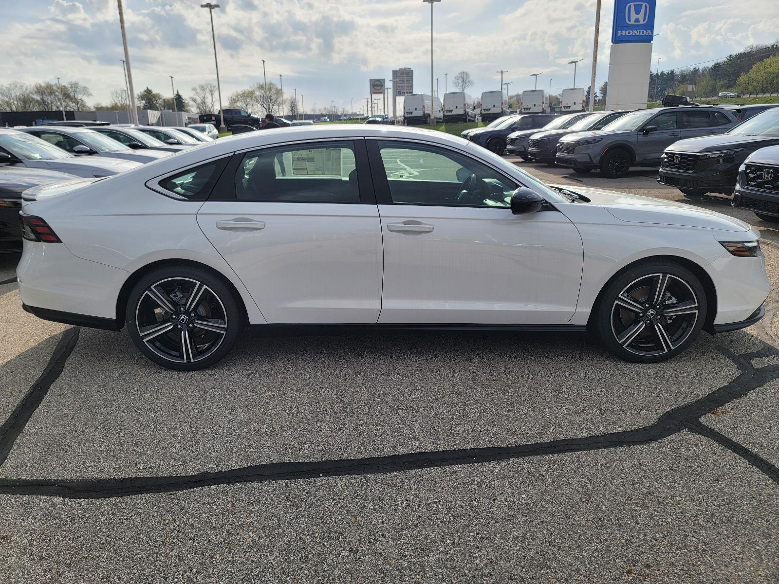 2025 Honda Accord Hybrid Sport - Photo 9
