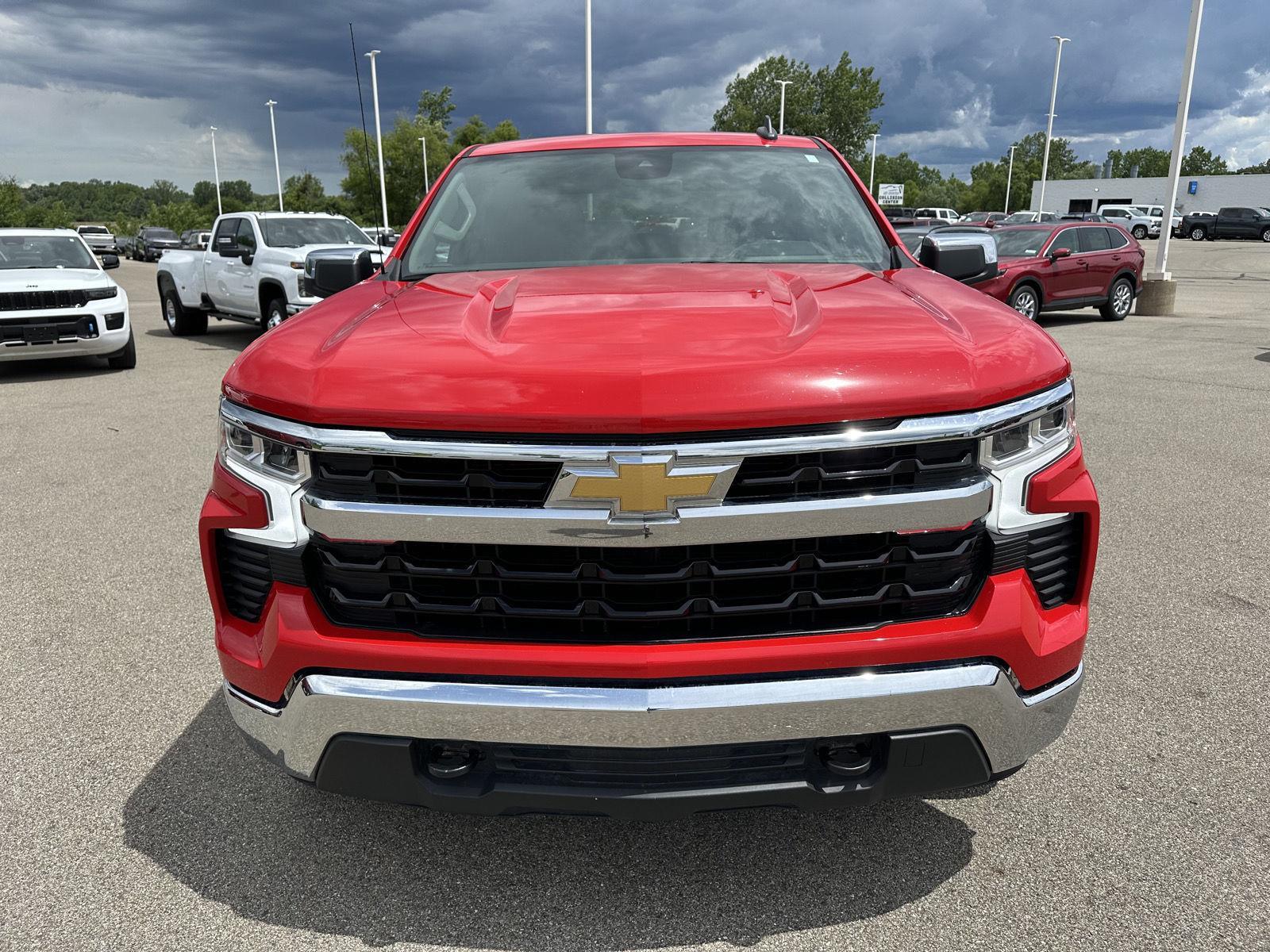2025 Chevrolet Silverado 1500 LT - Photo 9