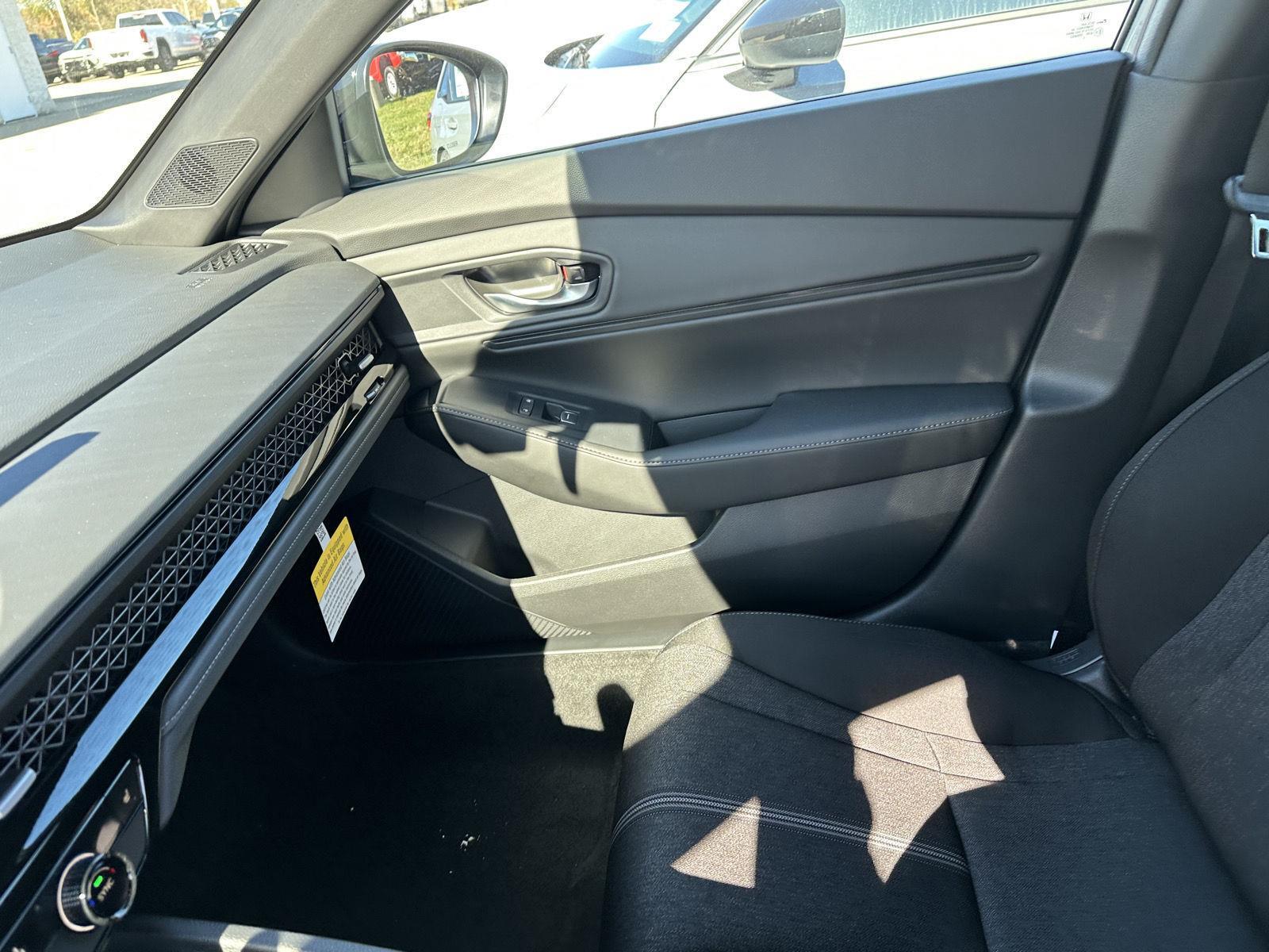 2025 Honda Accord Hybrid Sport - Photo 31