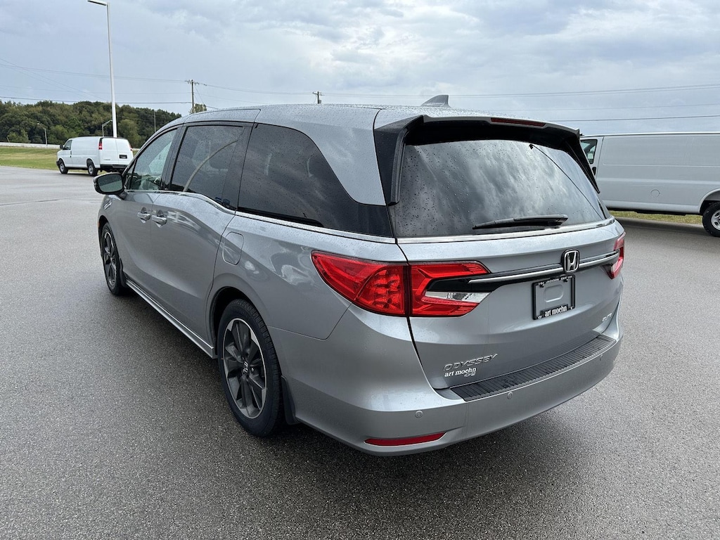 Used 2024 Honda Odyssey Elite Van