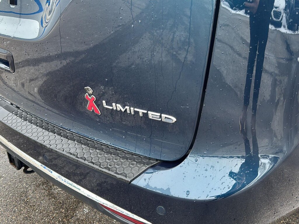 2023 Chrysler Pacifica Limited photo 4