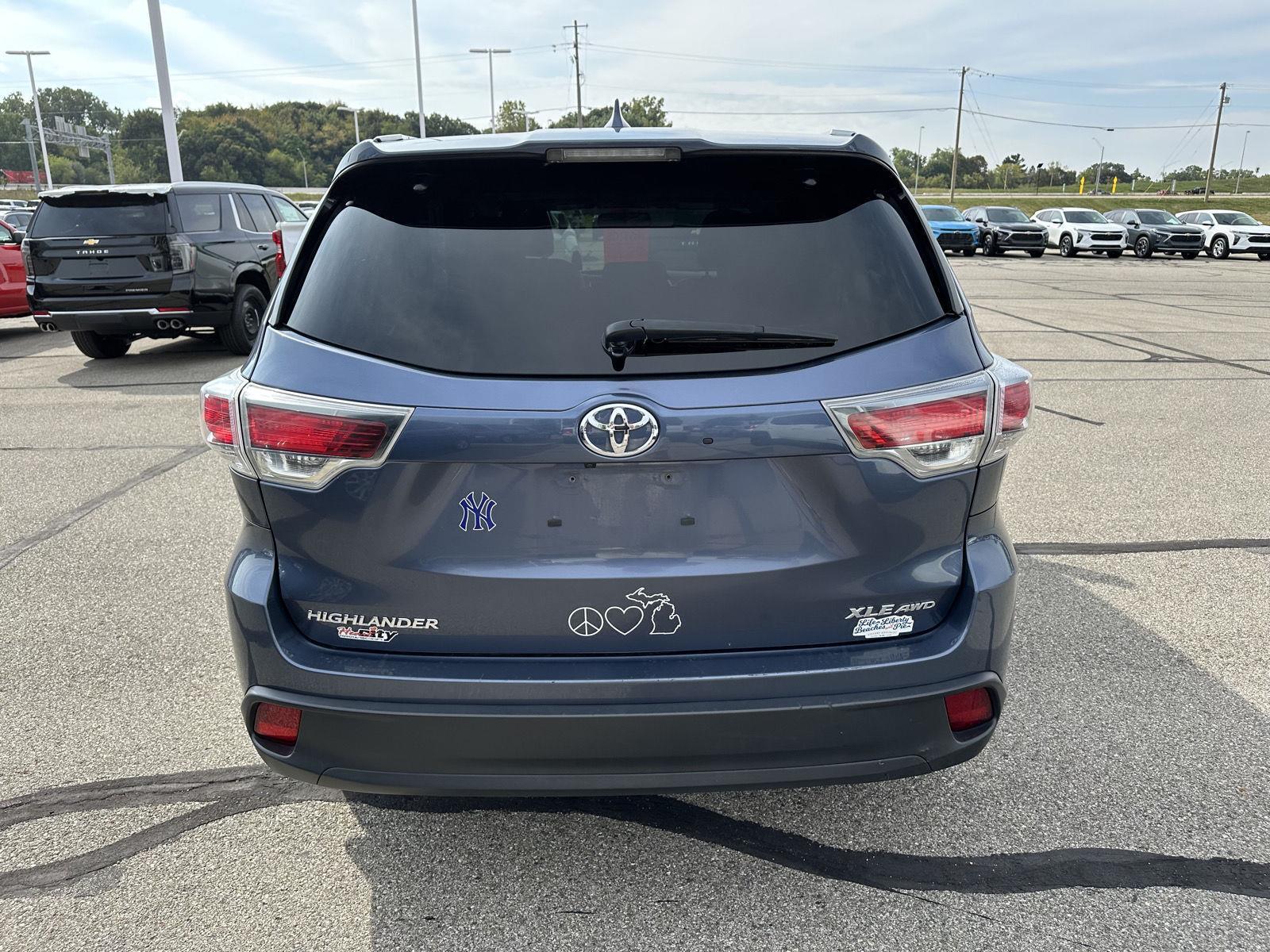 2016 Toyota Highlander XLE photo 4