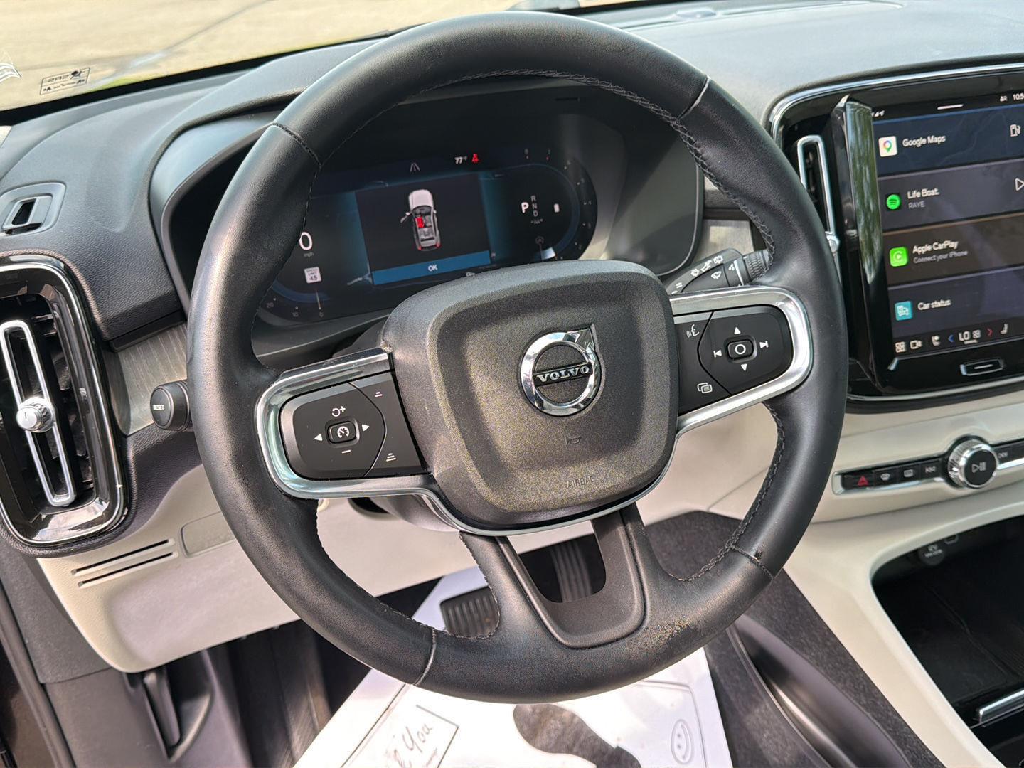 2023 Volvo XC40 Plus - Photo 16