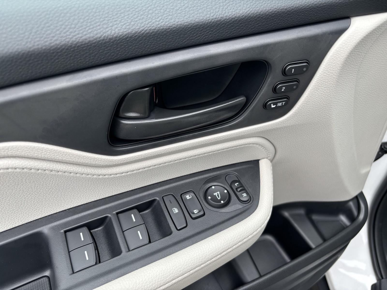 2026 Honda Odyssey EX-L - Photo 15