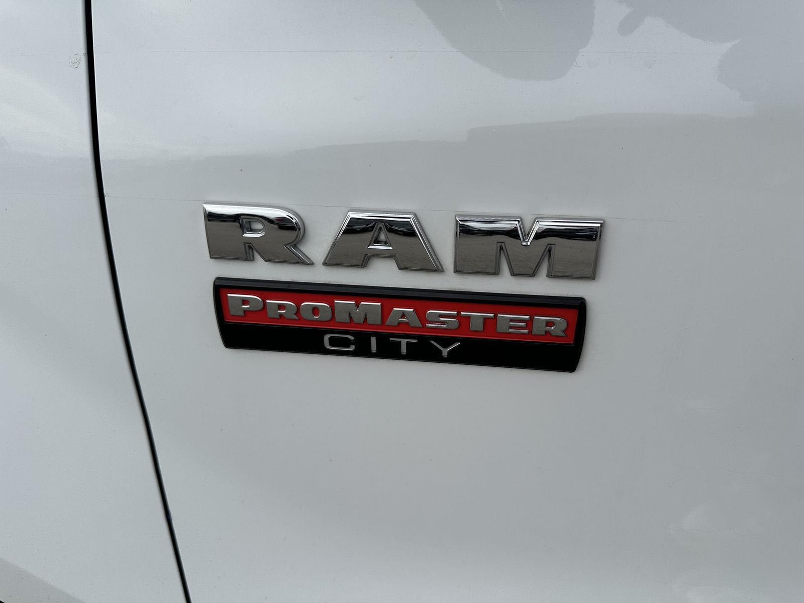 2016 Ram ProMaster City SLT photo 4