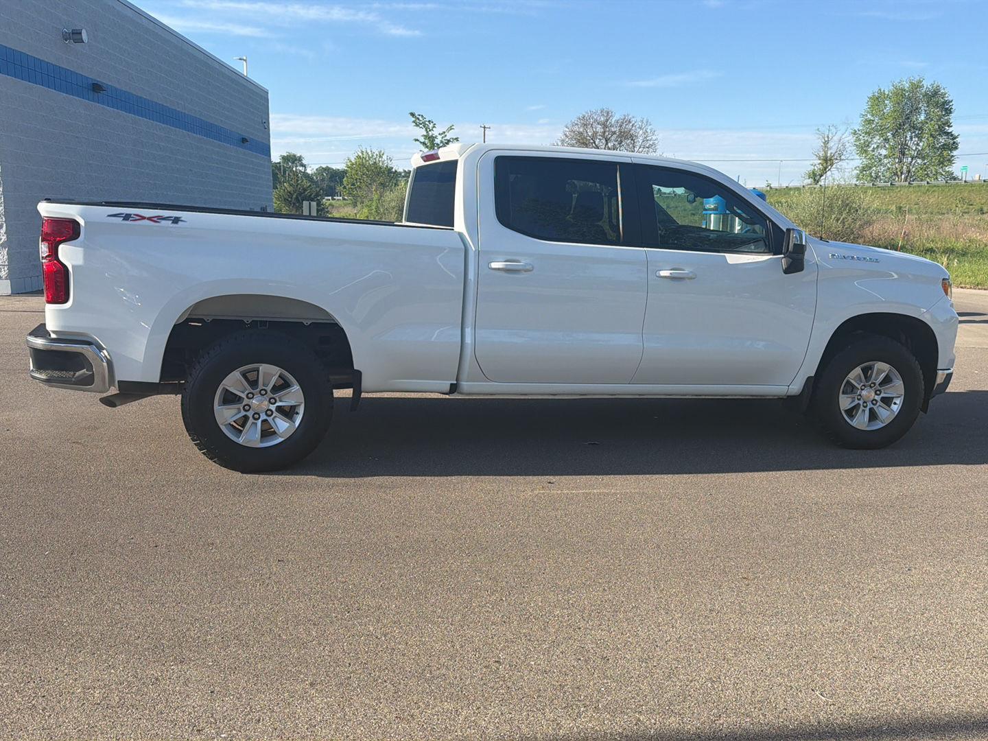 2025 Chevrolet Silverado 1500 LT - Photo 6