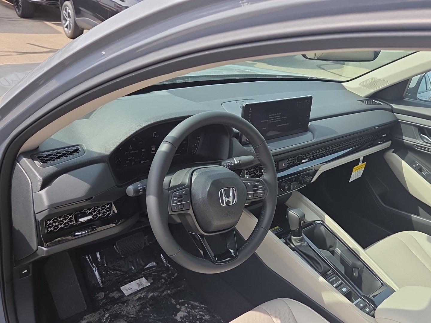 2025 Honda Accord Hybrid EX-L - Photo 18
