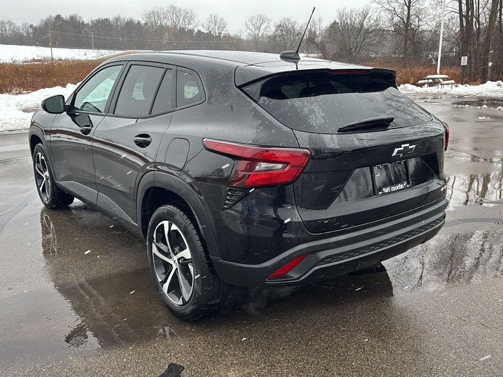 Used 2024 Chevrolet Trax 1RS SUV