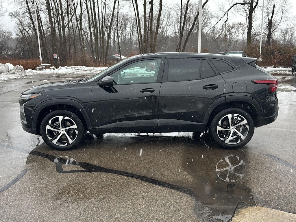 Used 2024 Chevrolet Trax 1RS SUV