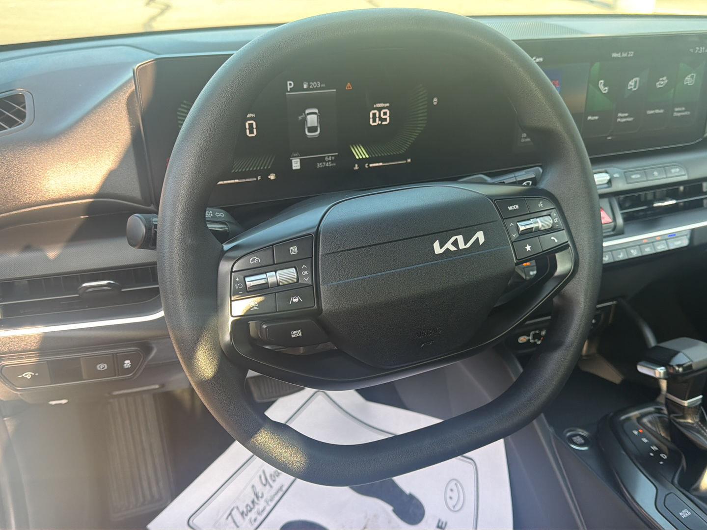 2025 Kia K4 LXS - Photo 16