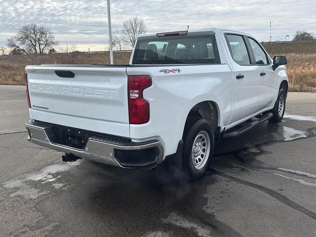 2023 Chevrolet Silverado 1500 Work Truck photo 4