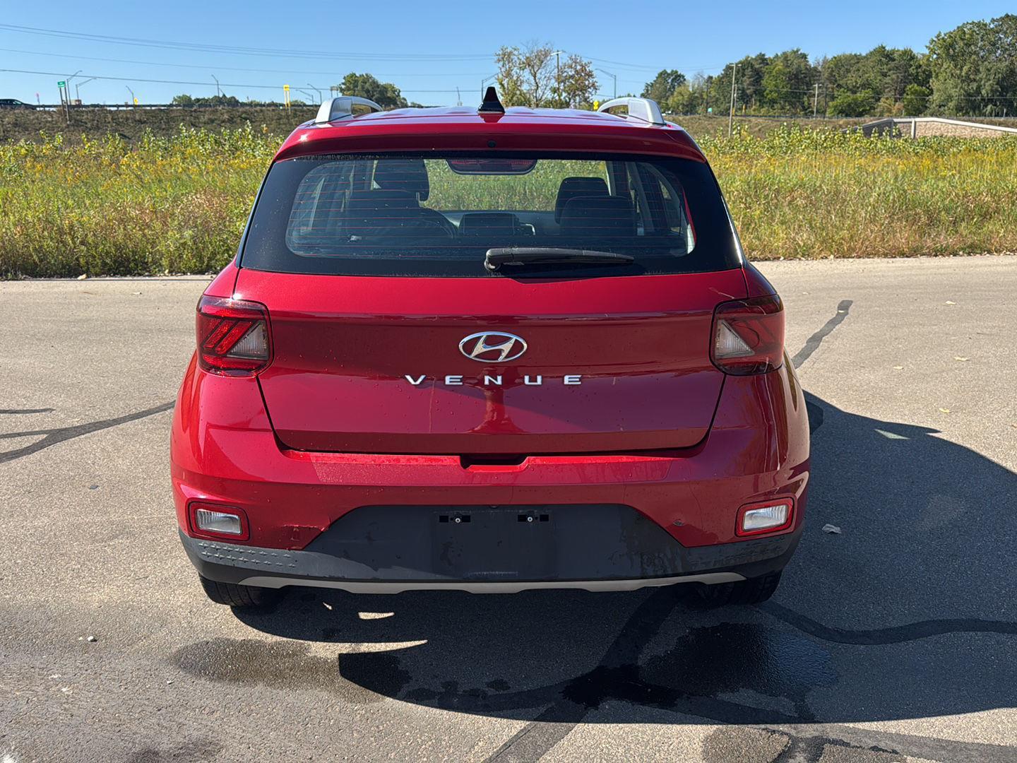 2022 Hyundai Venue SEL Limited photo 4