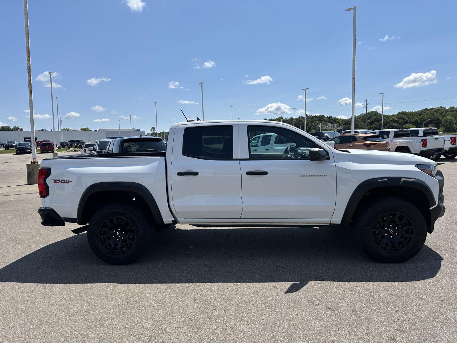 2024 Chevrolet Colorado Trail Boss - Photo 8