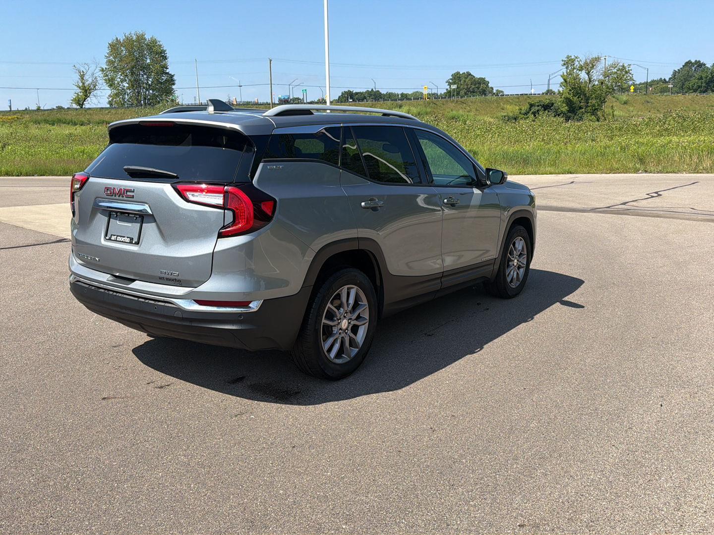 2023 GMC Terrain SLT - Photo 6