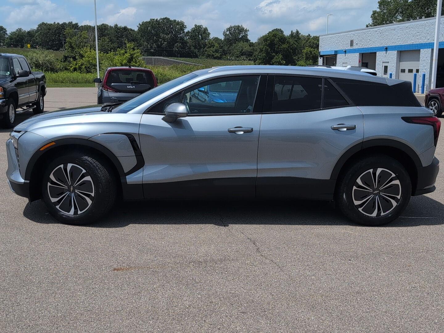 Used 2024 Chevrolet Blazer EV LT with VIN 3GNKDBRJXRS291298 for sale in Jackson, MI
