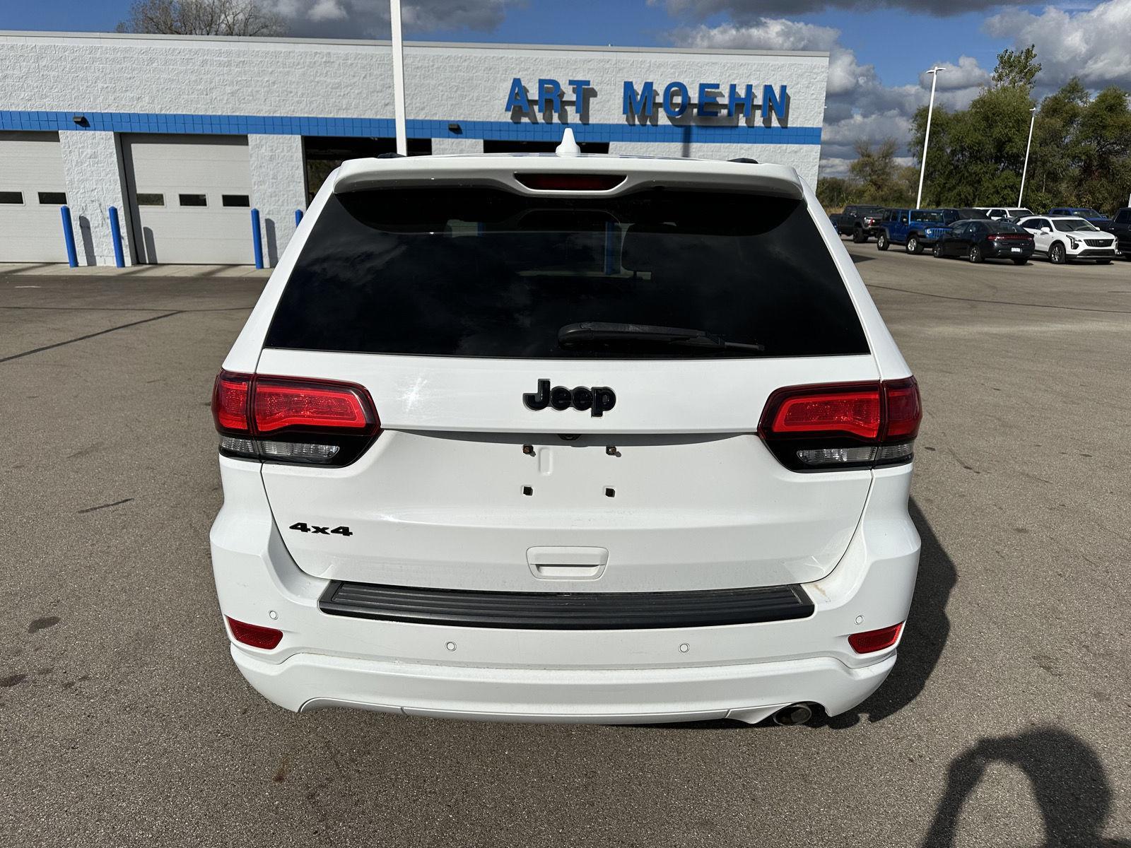 2018 Jeep Grand Cherokee Altitude photo 3