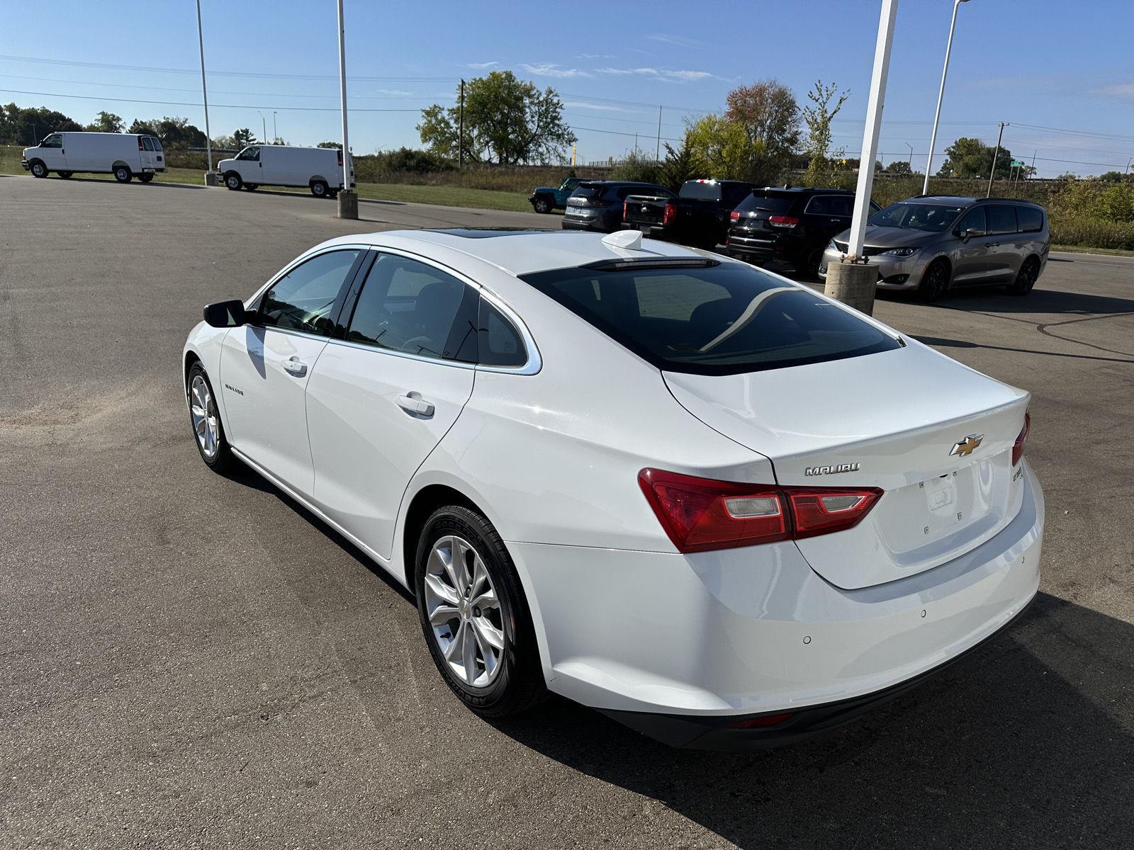 2024 Chevrolet Malibu 1LT photo 3