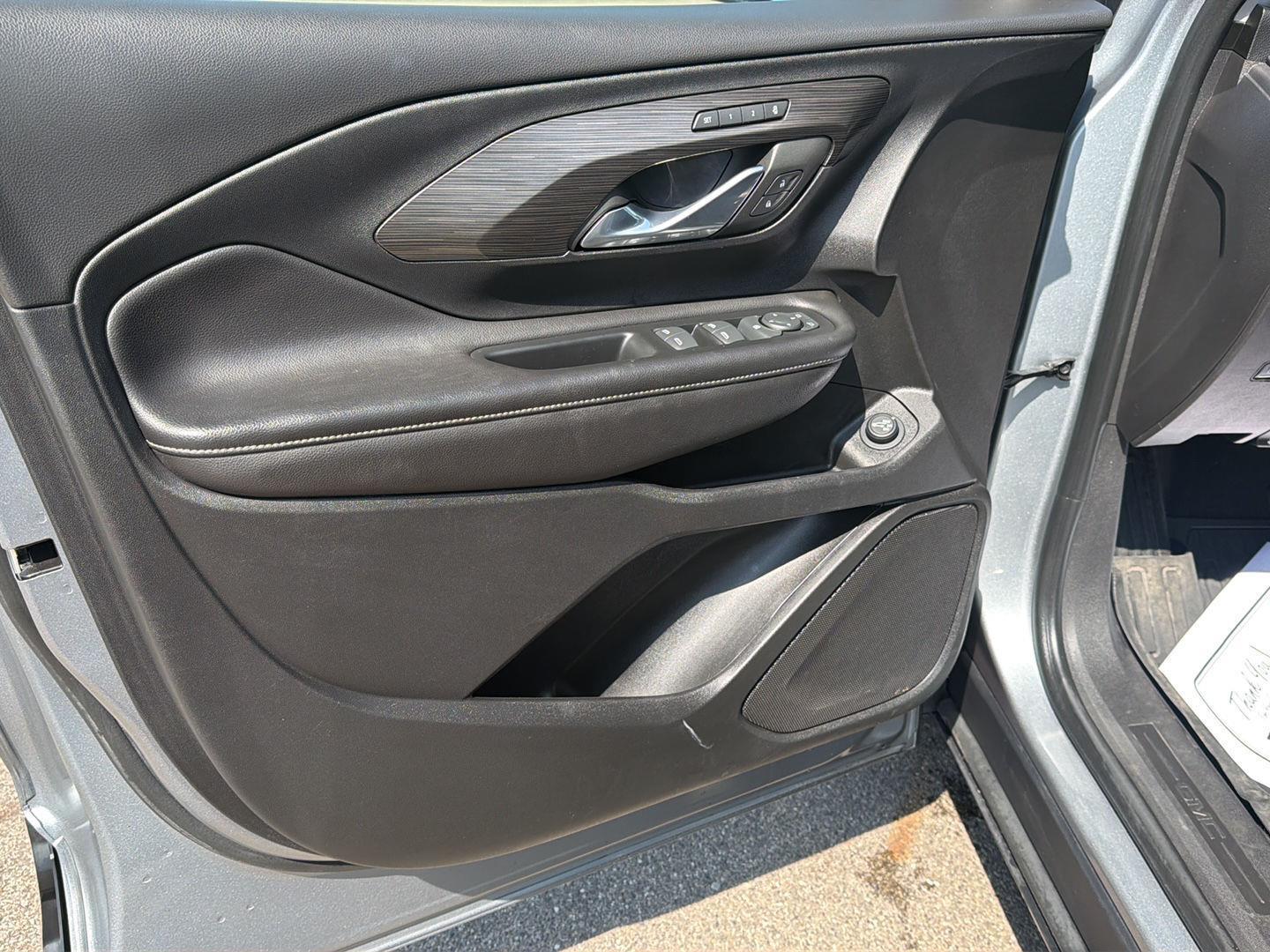 2023 GMC Terrain SLT - Photo 15