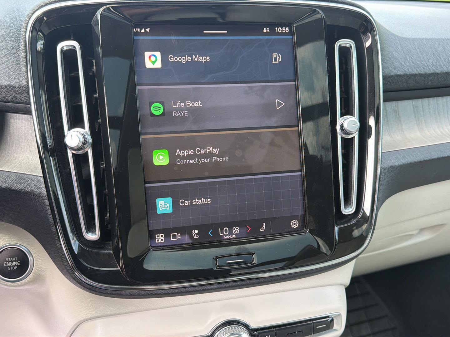 2023 Volvo XC40 Plus - Photo 23