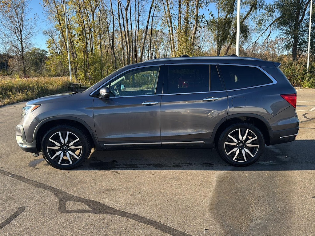 Used 2021 Honda Pilot Touring 8-Passenger SUV