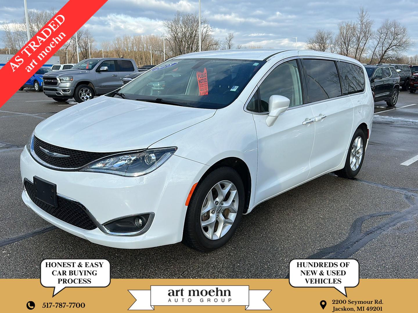 2018 Chrysler Pacifica Touring Plus's photo
