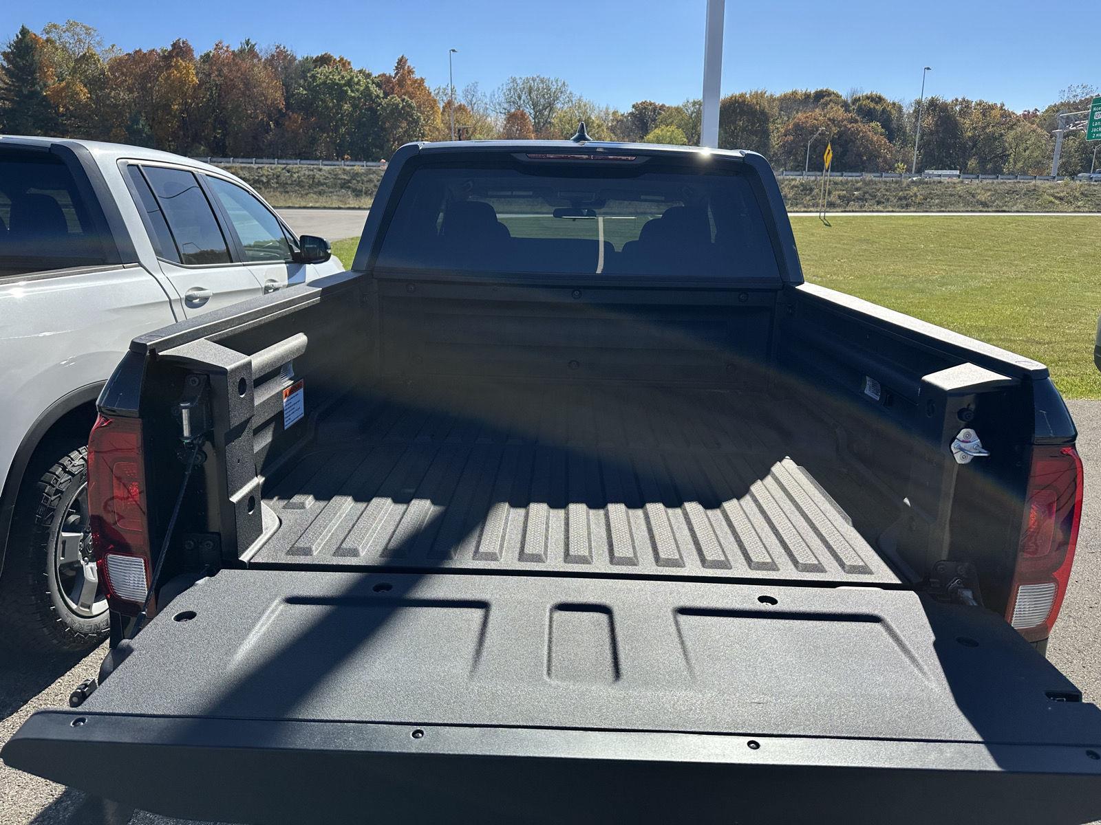 2026 Honda Ridgeline Sport - Photo 5