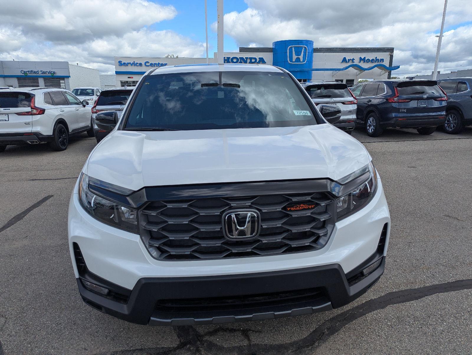 2025 Honda Ridgeline TrailSport photo 2