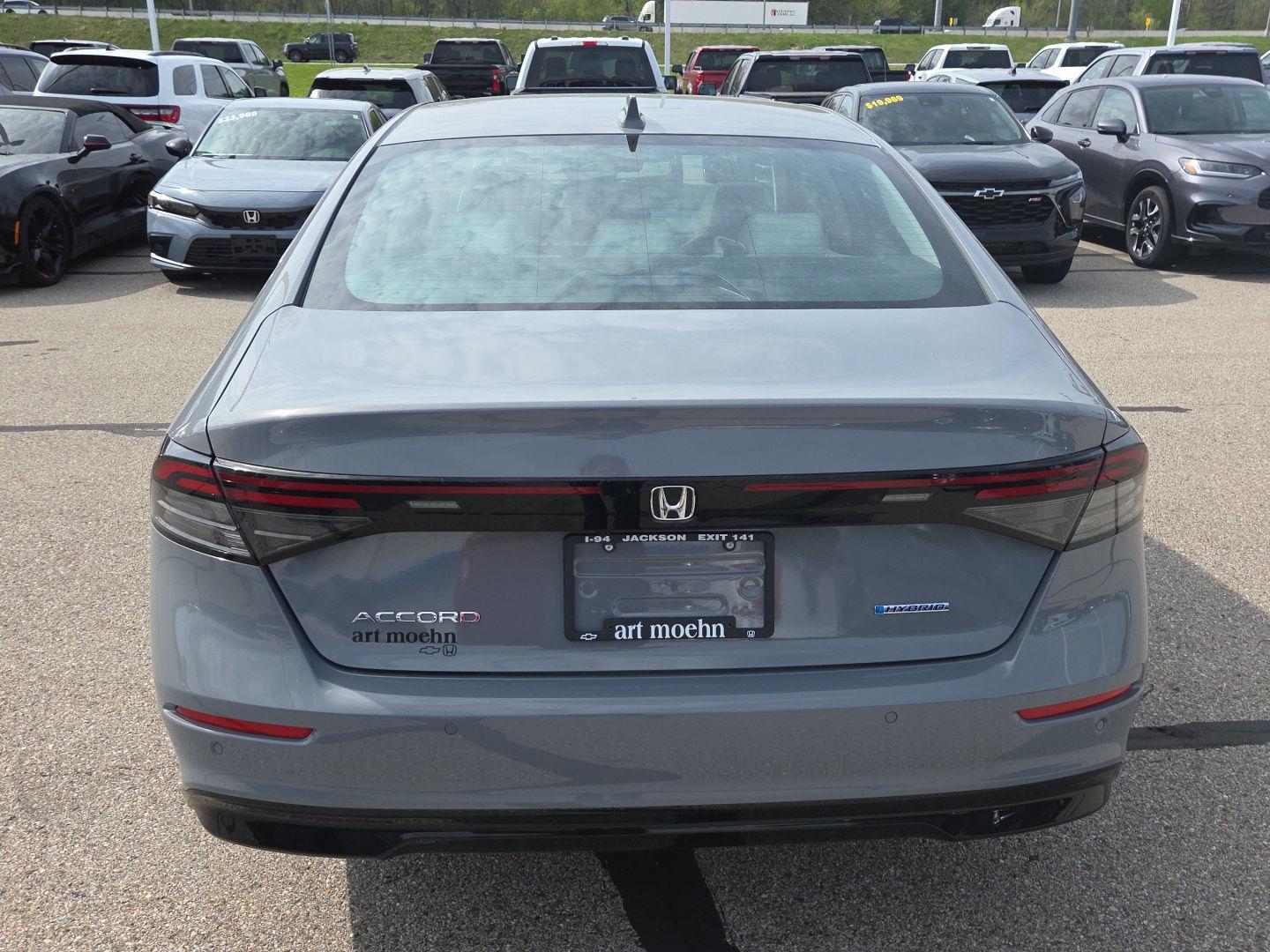 2025 Honda Accord Hybrid EX-L - Photo 4
