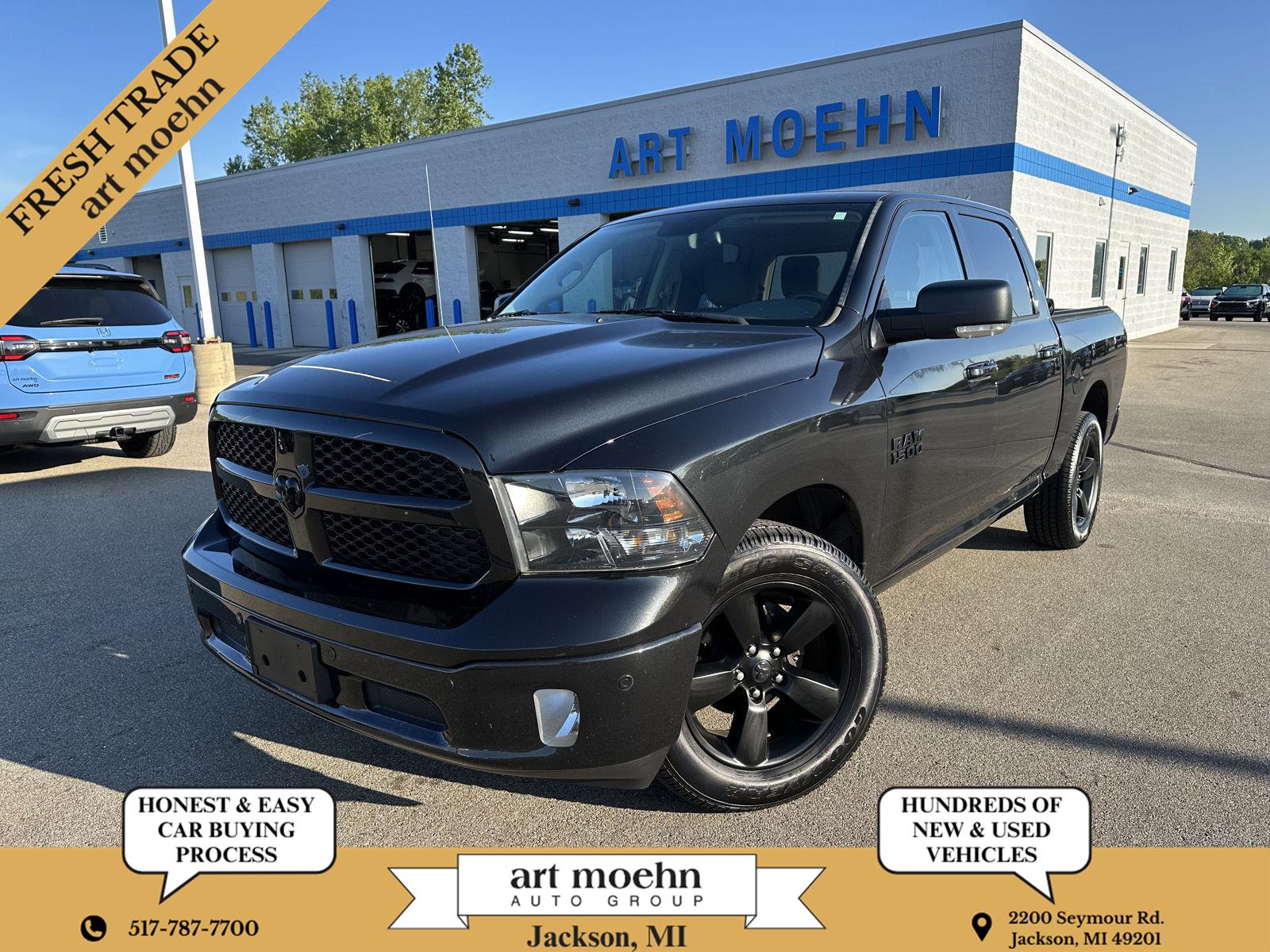 2018 RAM 1500 Big Horn 4x4 Crew Cab 5'7's photo