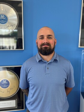 Staff member DYLAN NORTON from ID_e4e21e0db457