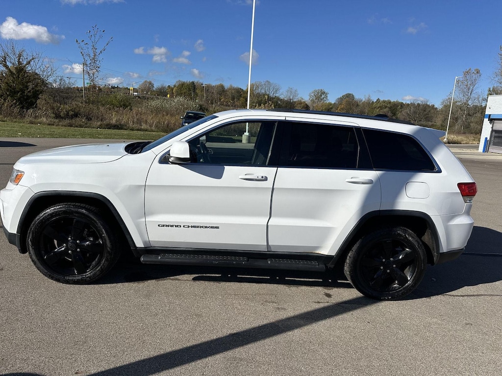 Used 2014 Jeep Grand Cherokee Laredo SUV
