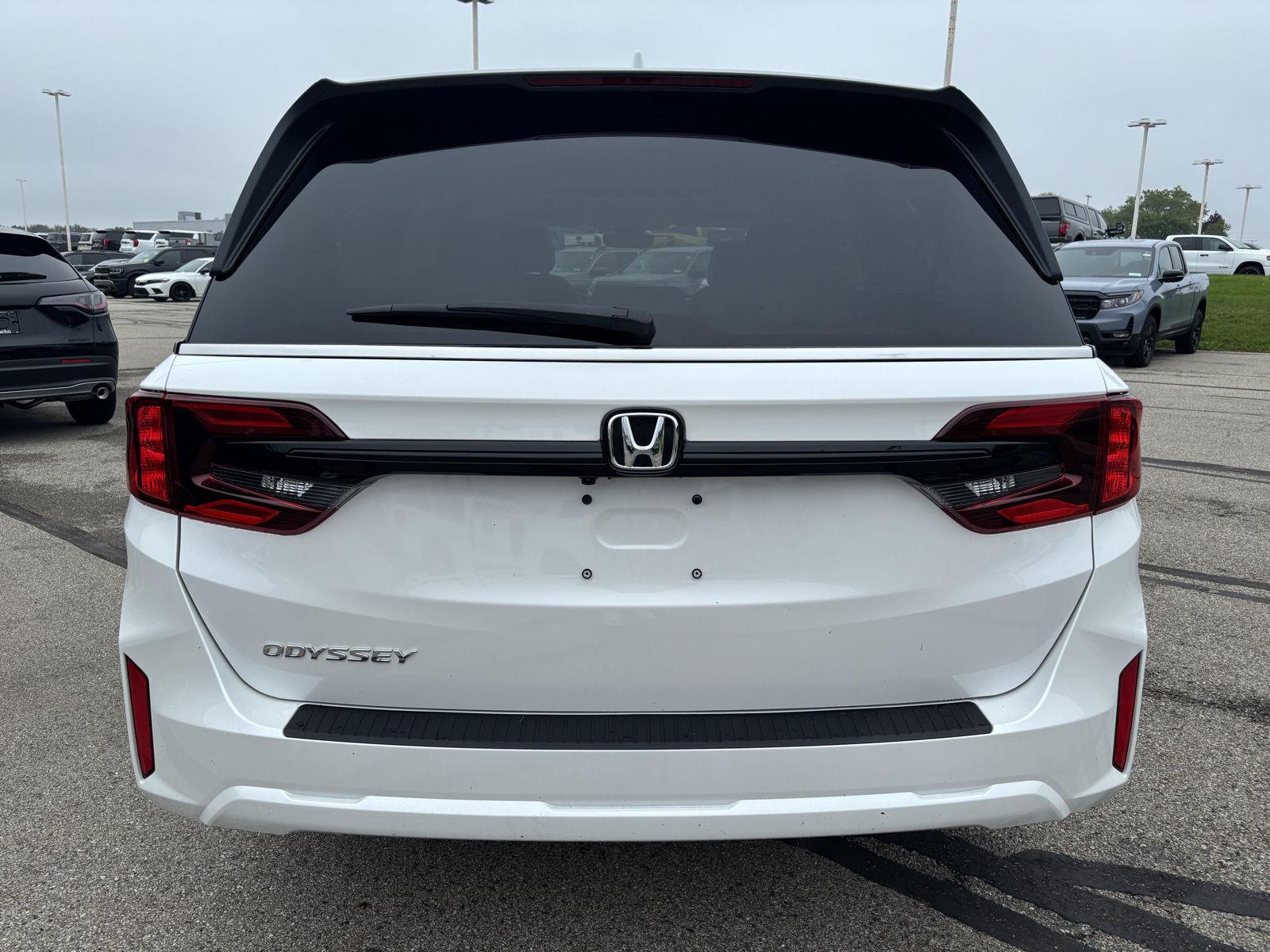 2026 Honda Odyssey EX-L - Photo 6