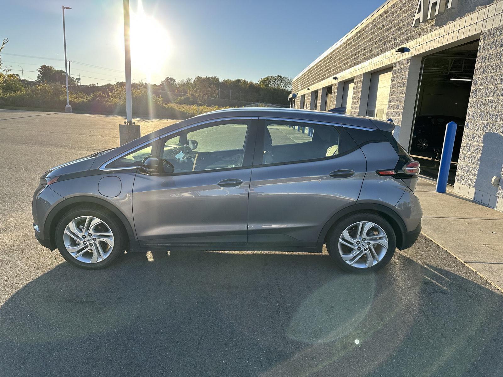 Used 2023 Chevrolet Bolt EV LT with VIN 1G1FW6S02P4199721 for sale in Jackson, MI