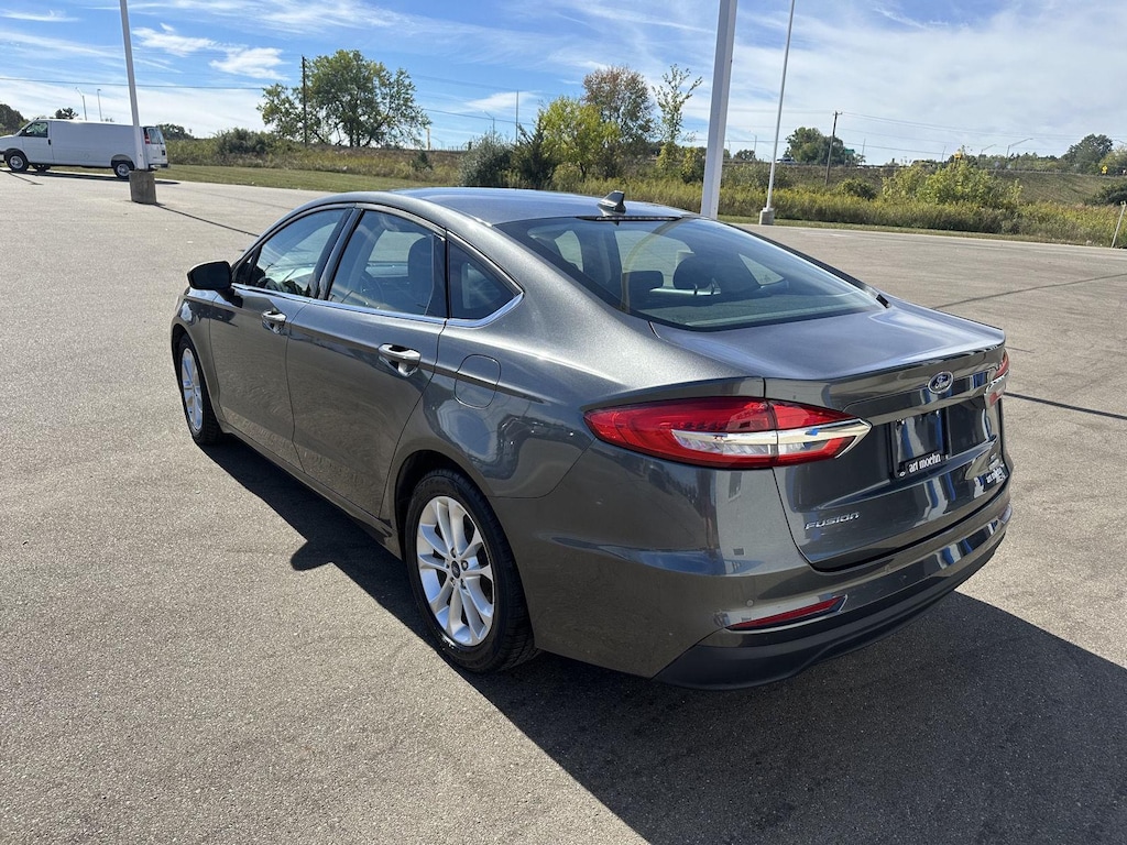 Used 2020 Ford Fusion SE Sedan
