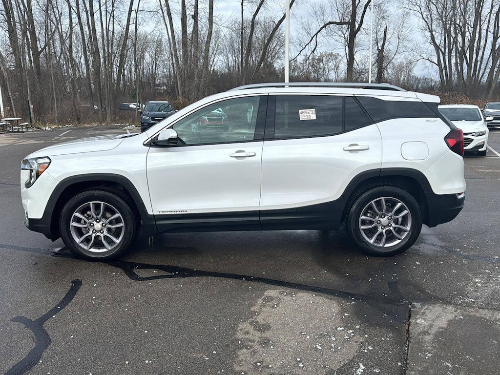 Used 2022 GMC Terrain SLT SUV