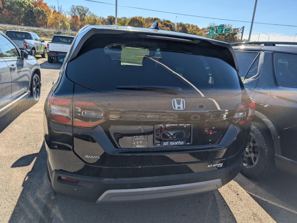 New 2025 Honda Pilot EX-L SUV