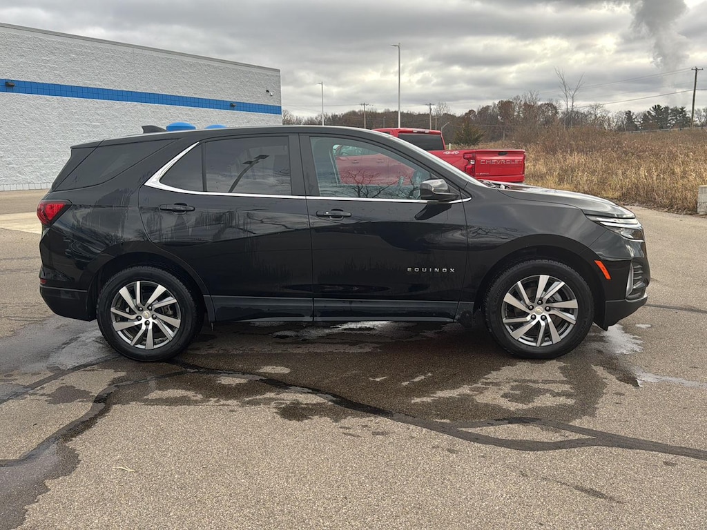 2024 Chevrolet Equinox LT photo 4