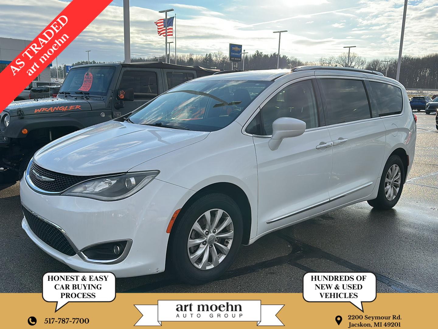 2018 Chrysler Pacifica Touring L's photo