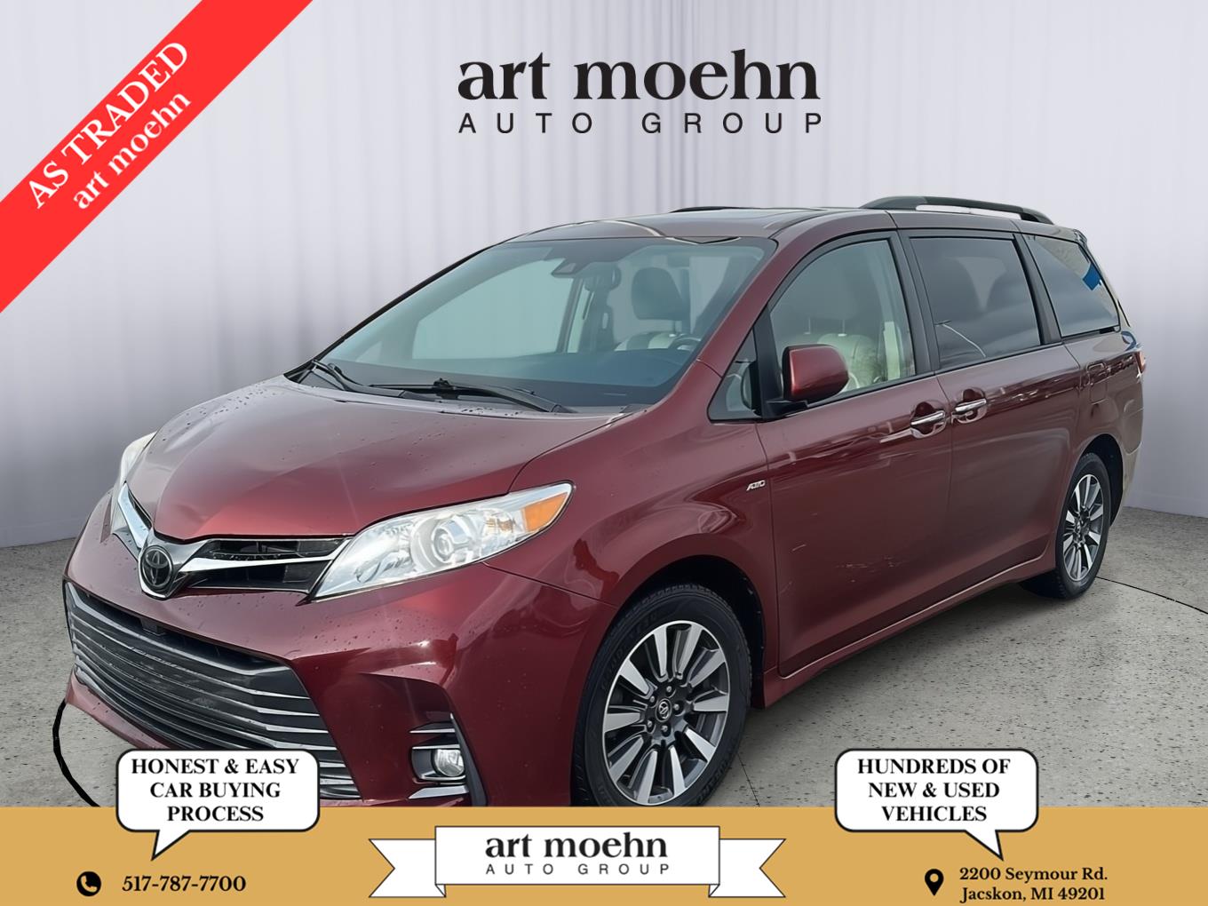 2018 Toyota Sienna XLE's photo