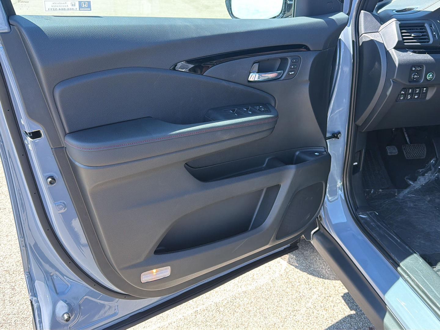 2026 Honda Ridgeline Black Edition - Photo 13