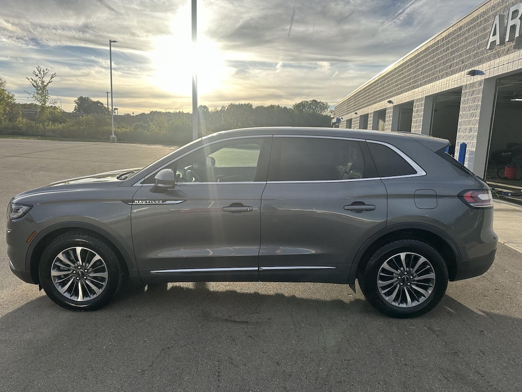 Used 2021 Lincoln Nautilus Reserve SUV