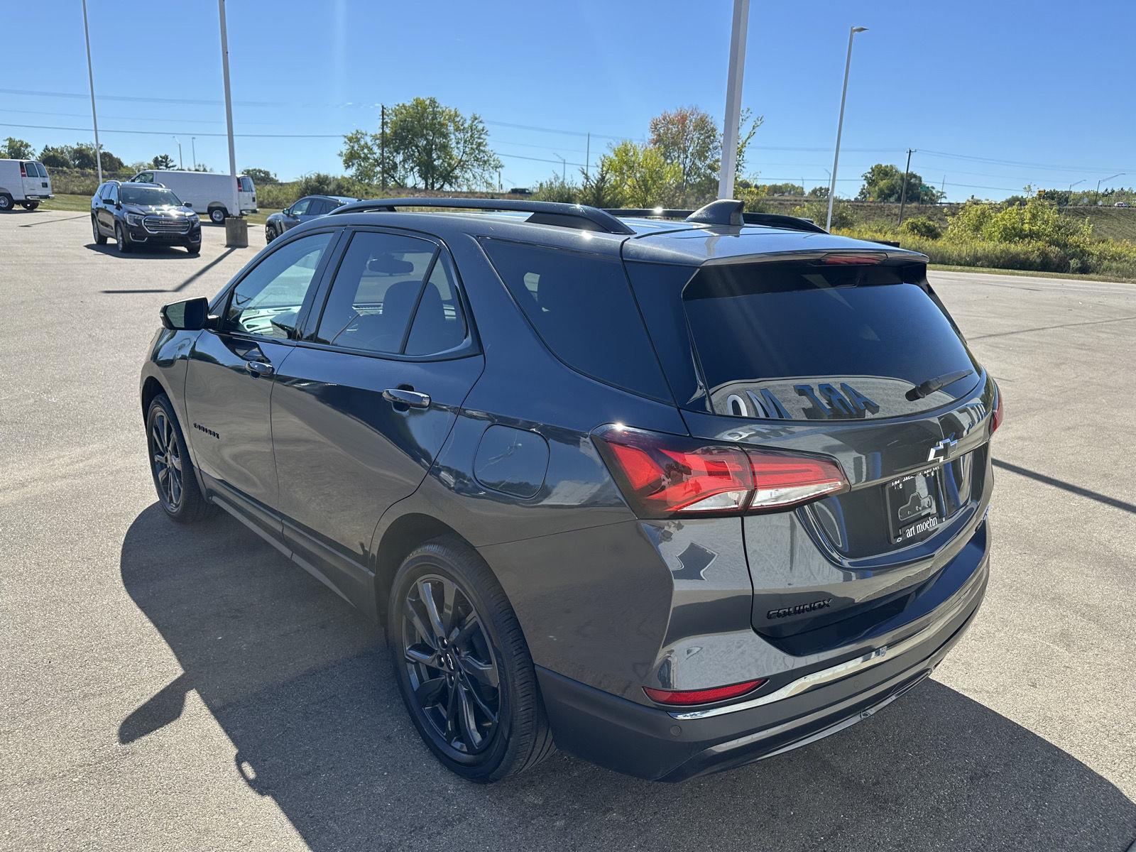 2023 Chevrolet Equinox RS photo 3