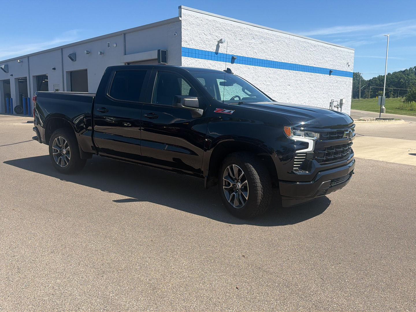 2023 Chevrolet Silverado 1500 RST - Photo 7